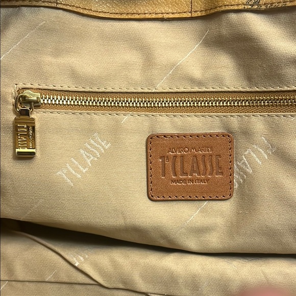 Alviero Martini Tan Map Print Women's Bag - Picture 10 of 15